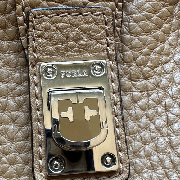 Furla leather shoulder bag - Picture 10 of 13